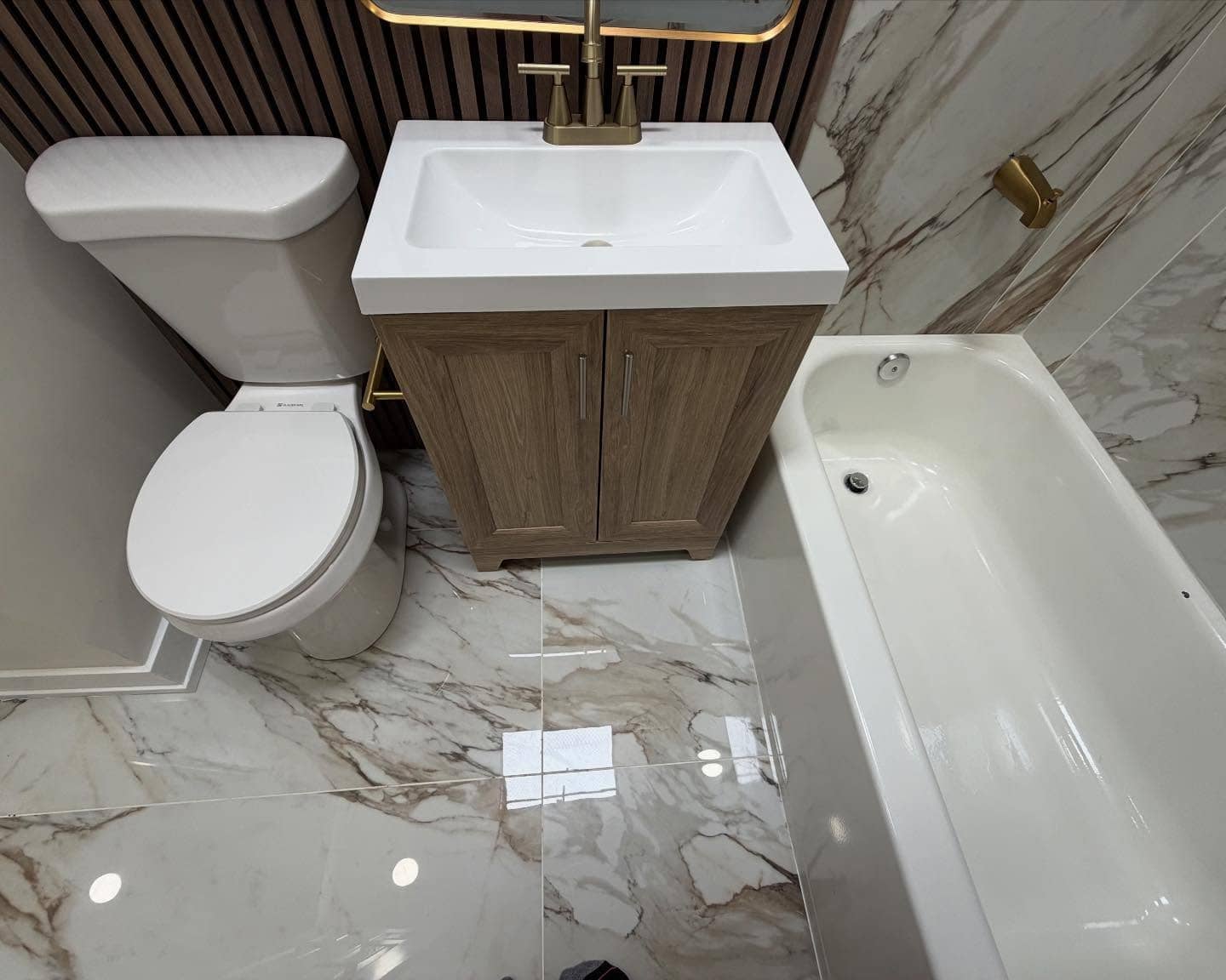 bathroom deep cleaned